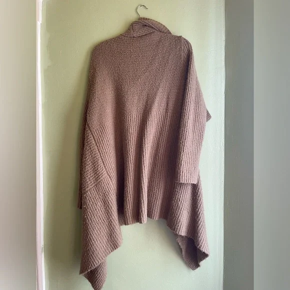 Saks Fifth Avenue Sweater - Picture 6 of 7